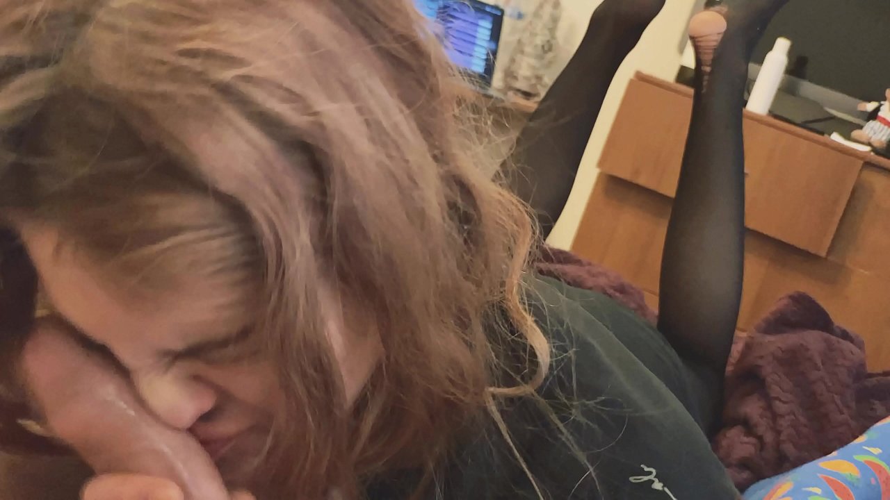 boğaz dick, yırtık külotlu çorap ve yırtık topuklu tanışmak güzel